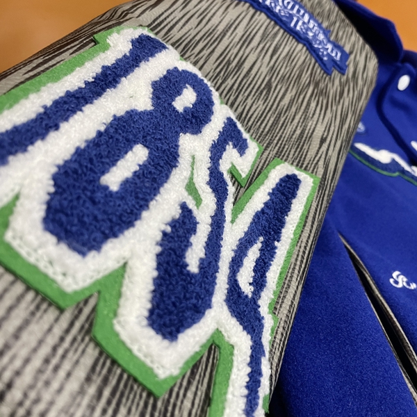 ブランドジャケット側面デザイン